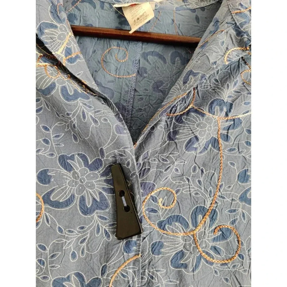 I.C. Collection by Connie Blouse 3/4 Sleeve Floral Embroidered Collared Blouse M - Picture 5 of 6